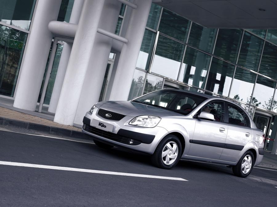  Kia Rio Sedan 2005 года  (фото 3 из 5)